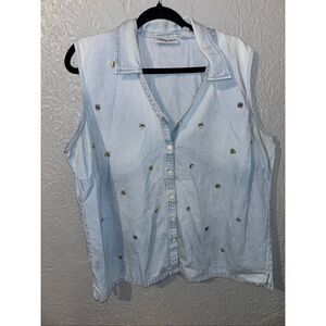 vintage Cabin Creek women's light-wash denim sleeveless button-down top